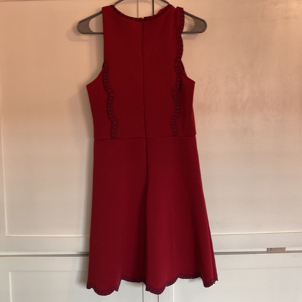 Francesca’s red dress, really pretty! Size M. Great condition! - Picture 4 of 5